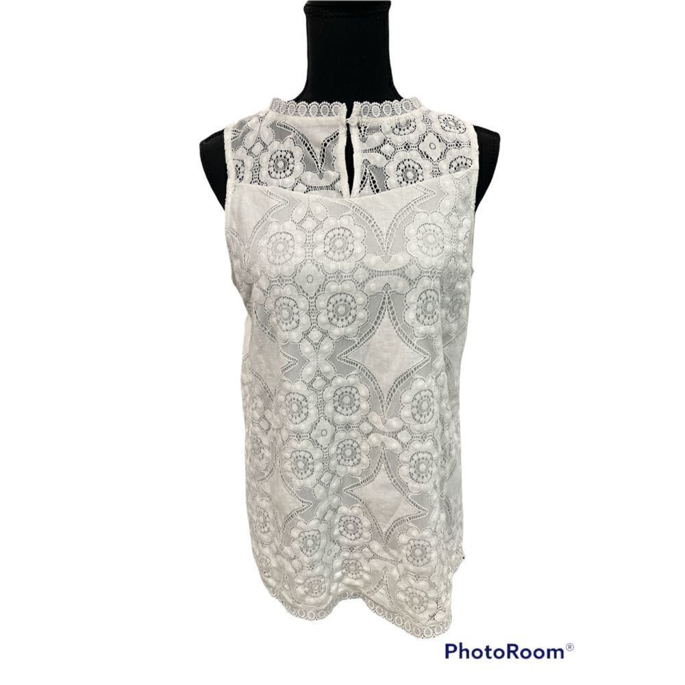 Sleeveless Laced Top by Doe & Rae